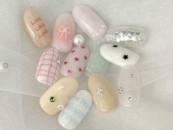 リム(Rym)の写真/定額メニューでお得に可愛く♪パーツ・デザイン豊富にご用意あり◎自分だけのネイルで気分をHAPPYに♪