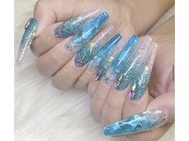 埋め込みシェル夏ネイル