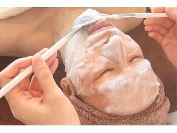 シェノン(Chainon)の写真/40代からの毛穴悩みはセラピールで解決!黒ずみ/開き/くすみ/乾燥もまるっとケア!圧倒的なハリ艶肌へ♪