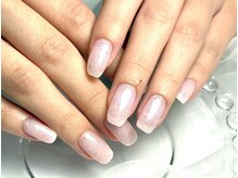 パダアット ヴァラネイル 天神南店(PADA at VALLANAIL)/オーロラホワイト/ちゅるんnail