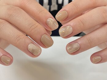 スイ(sue)/グレージュニュアンスアート