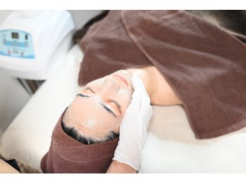 毛穴ケアサロン そらな/剥離なしのハーブピーリング