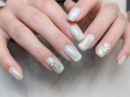 ワンカラー&ビジューパーツ