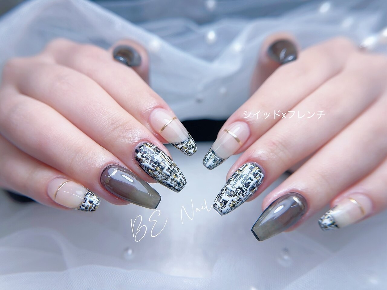 2025年-2026年冬トレンド】ブラック ツイードのネイルデザイン集｜人気