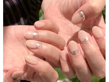 ネイルズ ララ(nails Lala)/ミラーネイル。