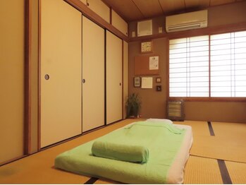 よもぎ堂 飯田橋の写真/【和モダンな温かみのある畳♪】こだわりのプライベート空間で人目を気にせずゆったり施術を受けられます☆