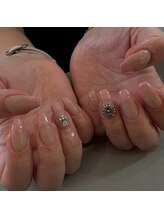 モアネイルズ(MORE-NAILS)/フレンチ×クロム　　5,500yen