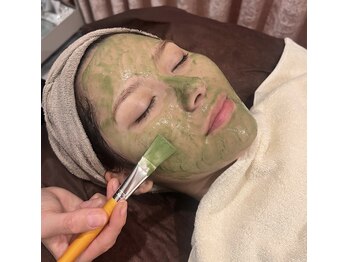 アムアーユルヴェーダ(AM AYURVEDA)の写真/ハーブピーリングで透明感、くすみや毛穴も整え、お肌を元気に変える特別体験♪