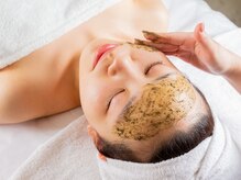 サロン ド シャルモン(salon de sharmant)