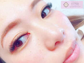 ジュエルボンド(Jewel Bond)の写真/《3Dボリュームラッシュ》で【上品×ボリューミー】を兼ね備えた、惹きつけられる目元に♪目元の印象UP！