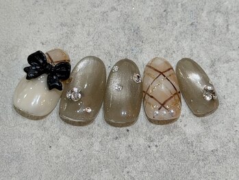 ガーリーネイル