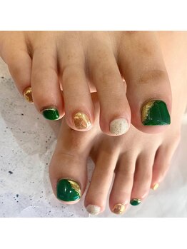 グラムスラム 福島店(GLAMSLAM)の写真/【足元からオシャレを楽しみたい方に♪】最旬デザインを多数ご用意☆お仕事柄ネイルができない方にも◎