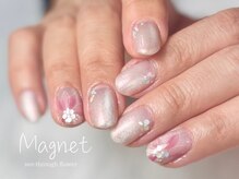 一人ひとりの大人肌になじむカラーを調合・提案！悩んだらお任せ