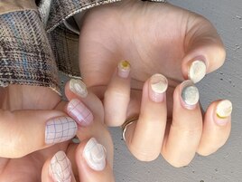チェックおはじきネイル