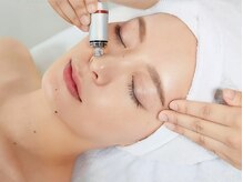 グロウアップ ビューティ 丸の内店(Glow-up Beauty)/パリジェンヌ/眉毛/毛穴専門店