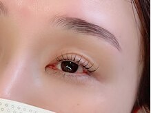 プリュム(plume)/【眉毛のクセを矯正】