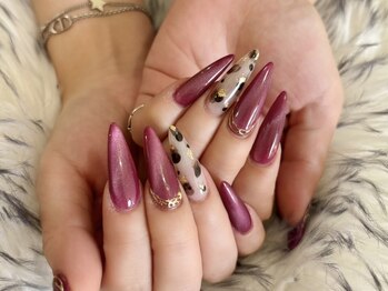 ネイビー(Naivy)の写真/駅から近くて22時までやってるのが嬉しい!!２人同時施術ができるので友達同士でも行けちゃう♪