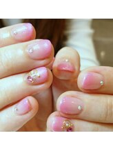 クリスタルネイル ボンベルタ橘店(CRYSTAL NAIL)/グラデーションネイル