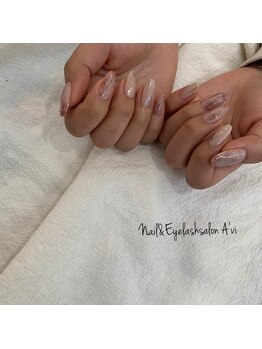 ネイルアンドアイラッシュ アヴィ(Nail and Eyelash A'vi)/ニュアンスネイル