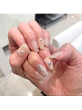 ヘアアンドネイル ミューズ 新浦安店(HAIR&NAIL MUSE)/シンプルベージュシルバーボール