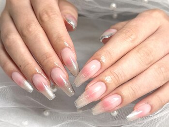 バタフライ 津田沼店(Butterfly)/チークマグネットグラデーション