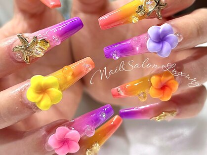 ネイルサロンラグジュアリー 梅田店(LUXURY)の写真