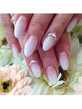 ネイルシェルター 本店/スカルプチュア　ラメグラデ