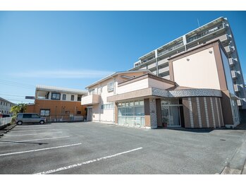 ピエール ナリタイラボ(Piel NARITAI LABO)/駐車場のご案内です！