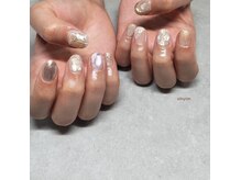 シルニー リム(Silny rim)/アシンメトリーニュアンスネイル