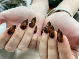 ブラウンニュアンスネイル