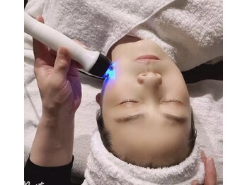 木漏れ日リラクゼーション 川口店/ハイパーナイフで憧れの小顔に