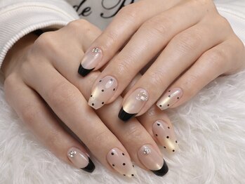 リリーネイル(Lily nails)の写真/資格保持の実力派が叶える美フォルム◎爪に優しいパラジェル使用◇完全個室＆通いやすい価格で安心♪