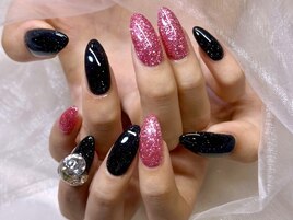 フラッシュネイル 黒 ピンク