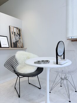 モアメーム(moi-meme)/内観☆