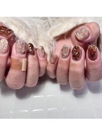 ブラウン/ゴールド/インク