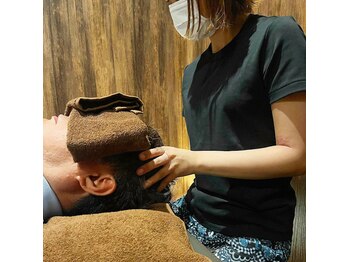 アジアンリラクゼーション ヴィラ 福島中央店(asian relaxation villa)の写真/オイルを使用してリンパや血流を流していきます。オプションのルルールと組み合わせると◎