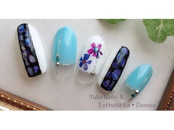 ユウコネイルズアンドエステティック ラ デェス(Yuko Nails & Esthetic La Deesse)/ゴールドコース (定額制)¥8000