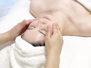 ミラリー(MIRALY)/清潔感のある施術空間で