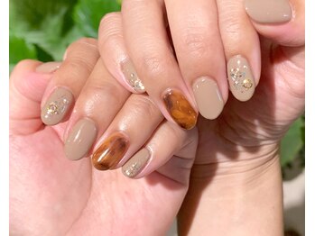ネイルズ ララ(nails Lala)/べっ甲ネイル。