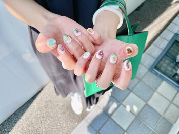 ink nail 担当:平岡