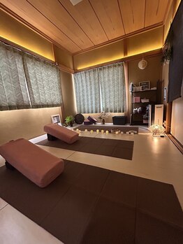 おうちサロン スリール(Sourire)/マンツーマン&ペアヨガルーム2