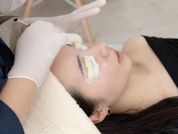 シエスタ(siesta)/ハリウッドブロウリフト・眉WAX