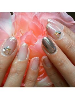 コーラル(CORAL)/ミラーパウダー　ポイントネイル