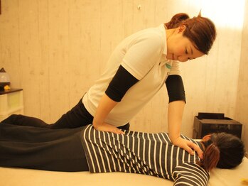 トータルボディメンテナンス カノア(KANOA)/背面ストレッチ
