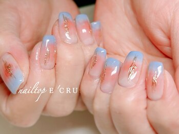 ネイルトップエクル(nail top E CRU)/チークグラデーション