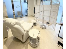 オト 元町(OTO)の雰囲気（清潔で明るい店内でゆっくり施術を受けられます。）