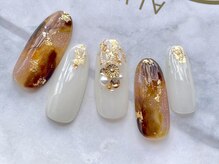 ターラ(Tara)/秋の定番！べっ甲ネイル