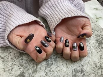 ネイルサロン エーナイン ザ ビッグ豊平店/持ち込みネイル