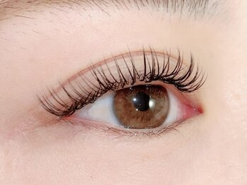 エマ 阿佐ヶ谷(EmmA)の写真/抜群のモチの良さ♪【ダブルフラットラッシュ/バインドロック/ブラウンカラー】理想のまつげに！