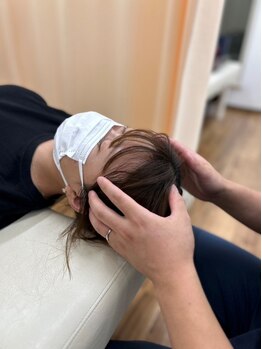 秋山駅前整骨院の写真/在宅勤務やデスクワークで凝り固まった目の奥の疲れや頭痛もスッキリ◎根本的な原因は別にあります!!